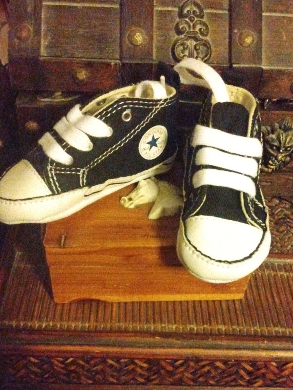 Converse Chuck Taylor All Star Crib Shoes Baby US 3 Black & White Sneakers